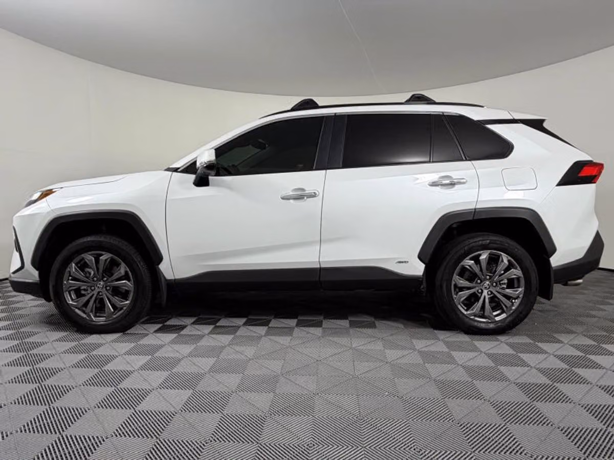 2024 Toyota RAV4 Hybrid Limited Image 6