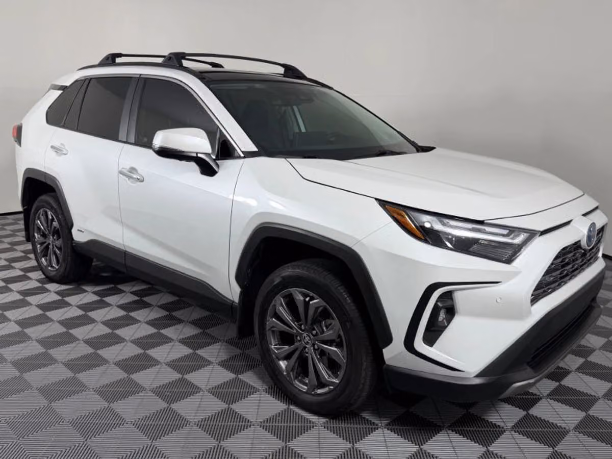 2024 Toyota RAV4 Hybrid Limited Image 19