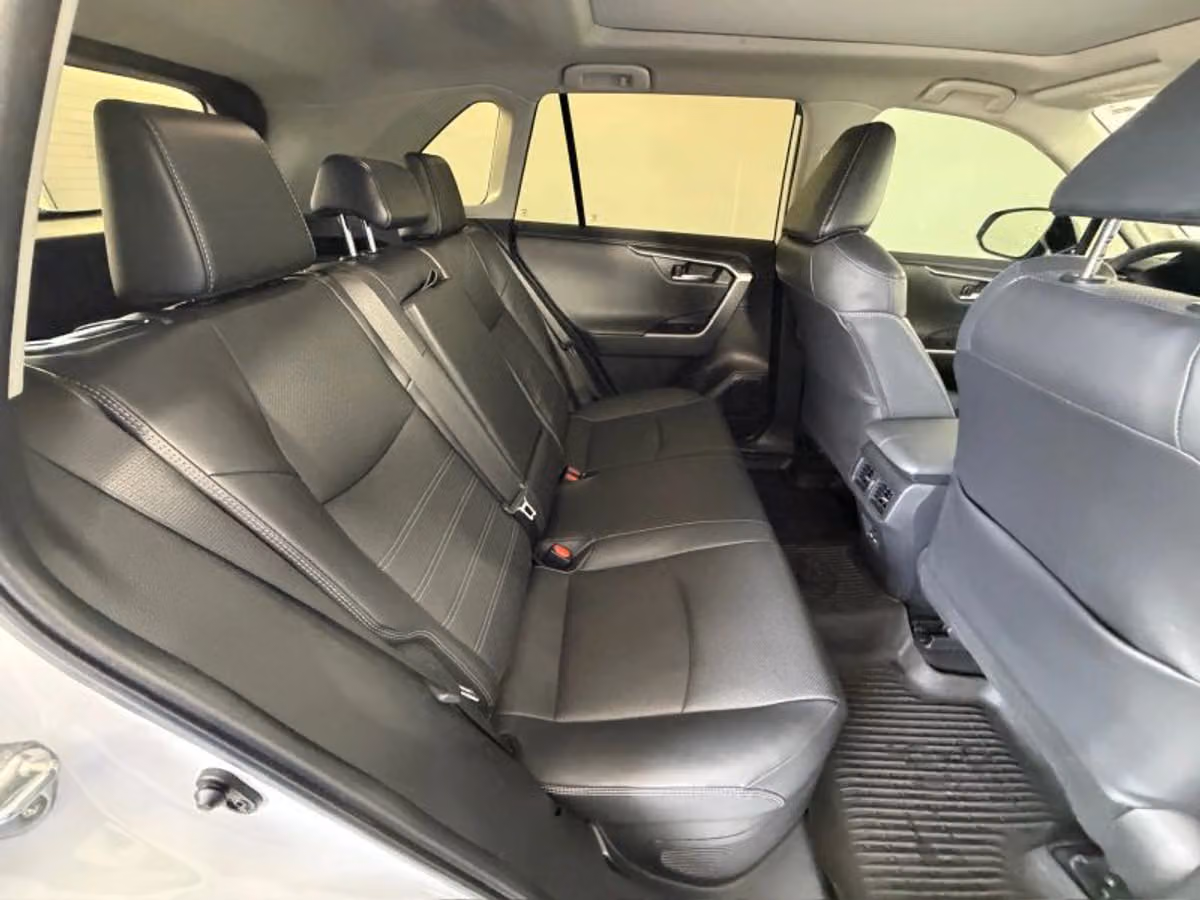 2024 Toyota RAV4 Hybrid Limited Image 26