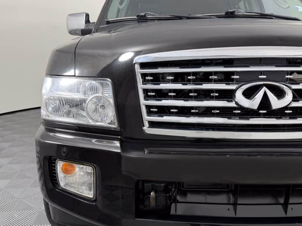 2009 INFINITI QX56 Base Image 4
