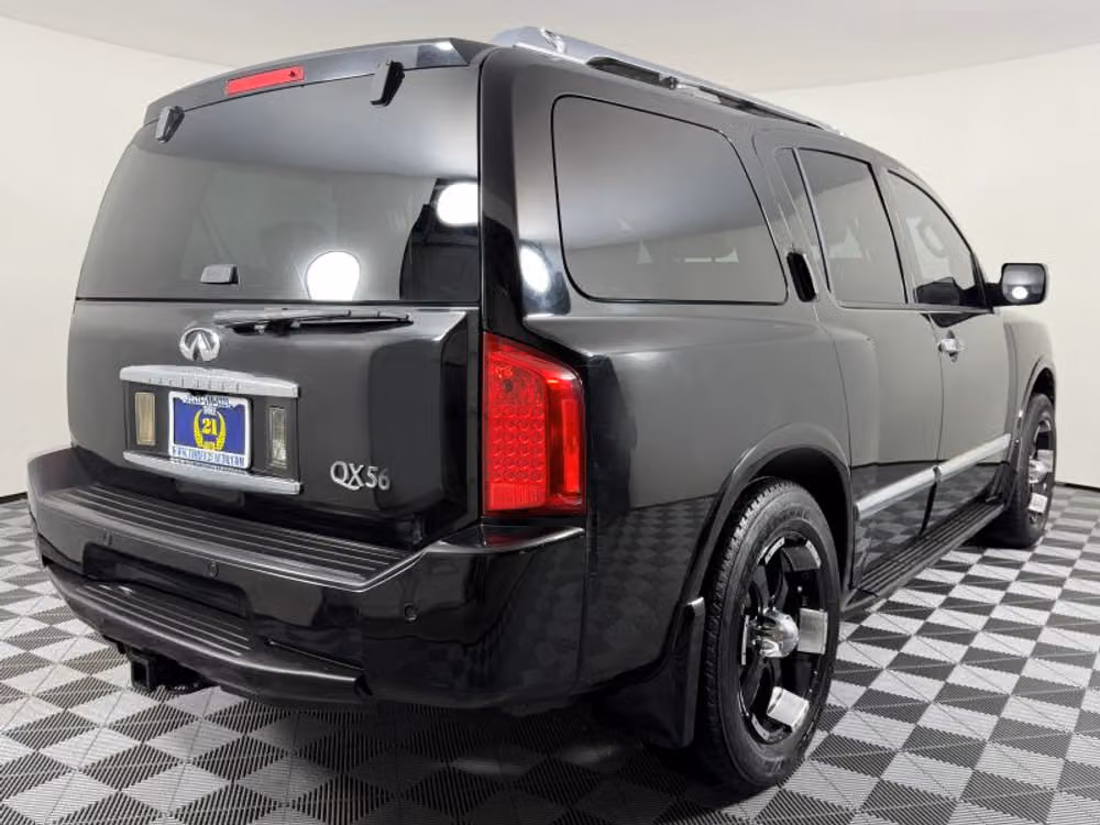 2009 INFINITI QX56 Base Image 8