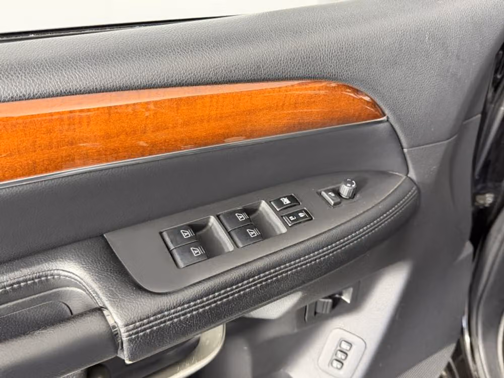 2009 INFINITI QX56 Base Image 32