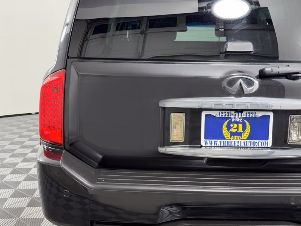 2009 INFINITI QX56 Base Image 10