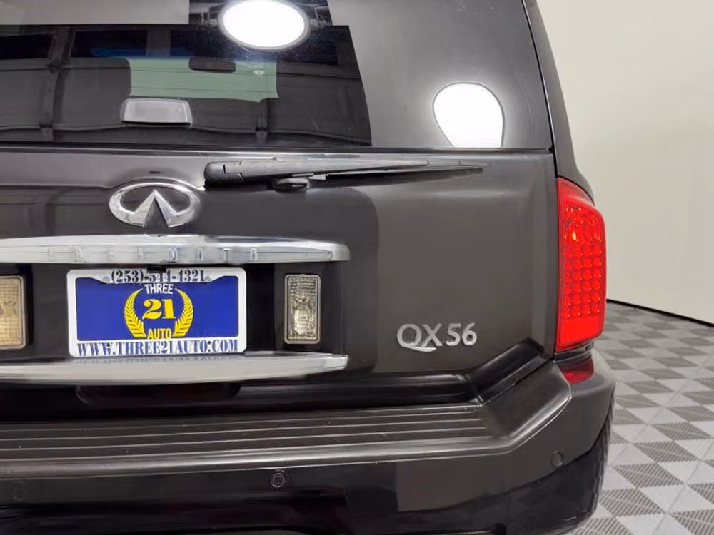 2009 INFINITI QX56 Base Image 11