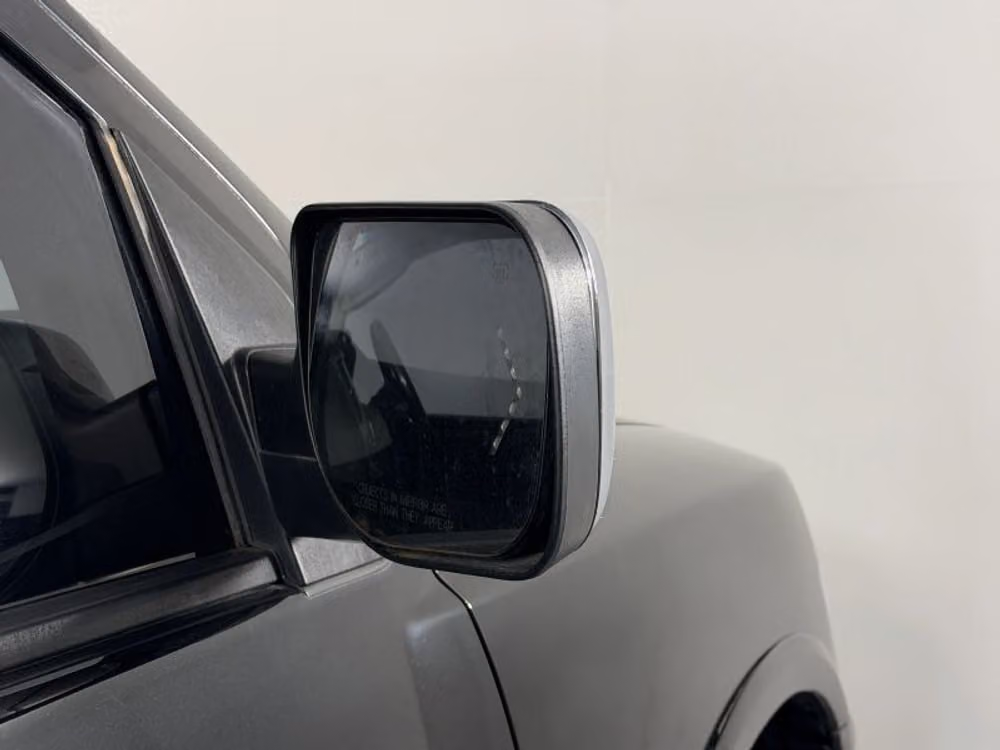 2009 INFINITI QX56 Base Image 15