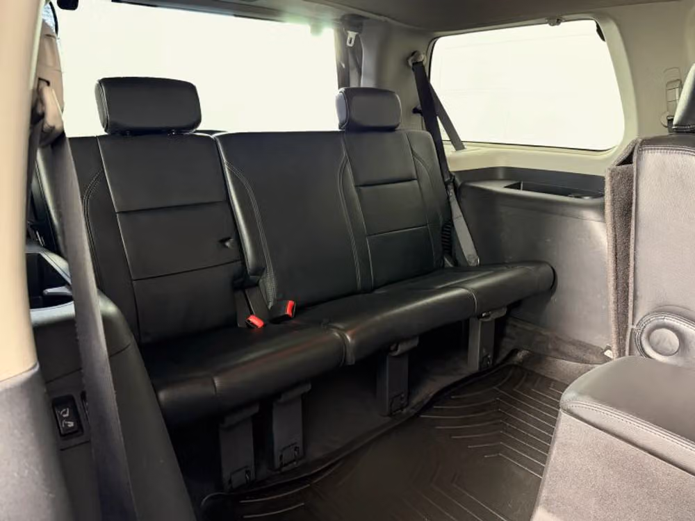 2009 INFINITI QX56 Base Image 38
