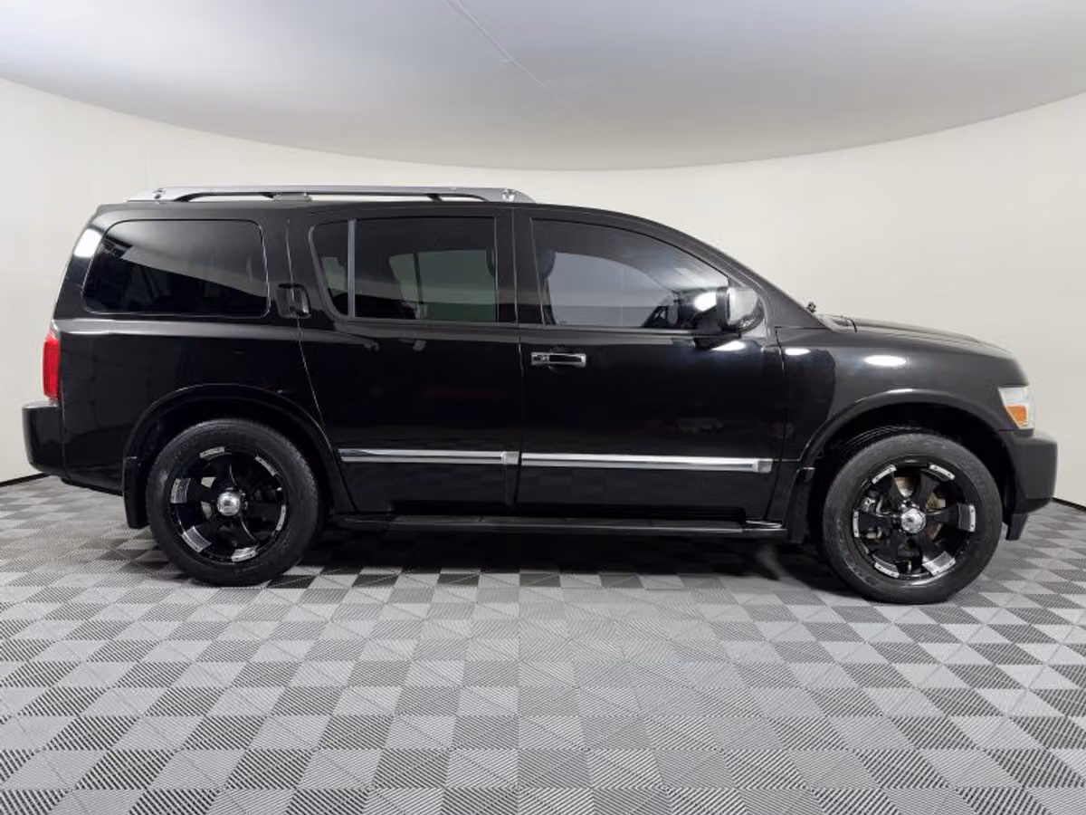 2009 INFINITI QX56 Base Image 7