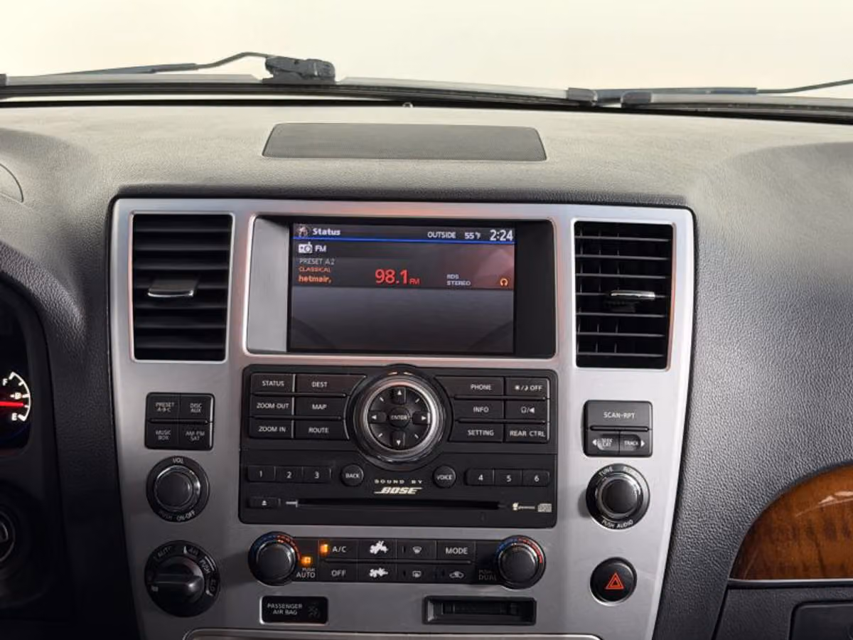 2009 INFINITI QX56 Base Image 25