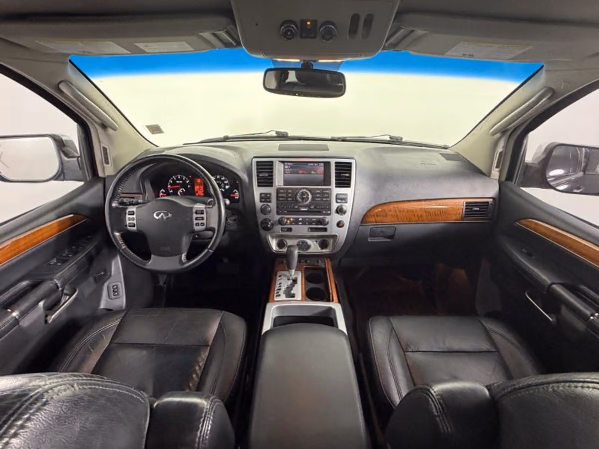 2009 INFINITI QX56 Base Image 18