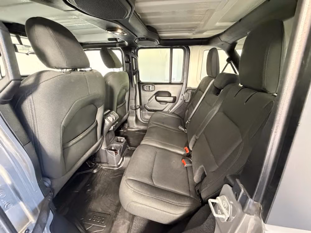 2020 Jeep Wrangler Unlimited Willys Image 34