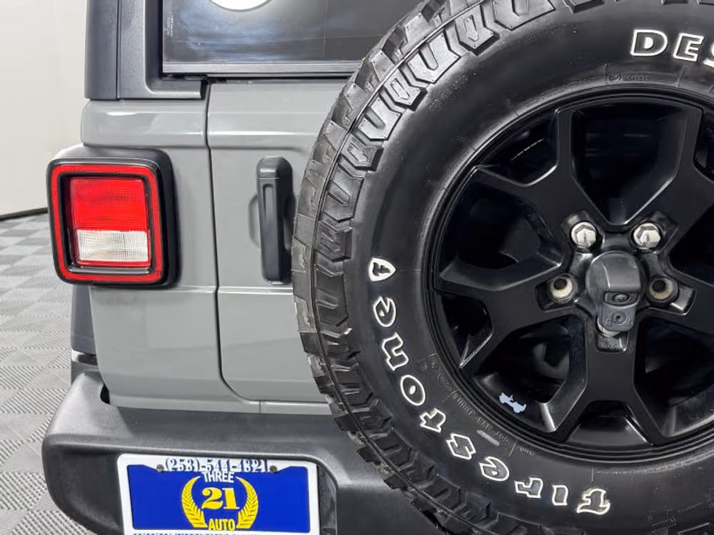 2020 Jeep Wrangler Unlimited Willys Image 20
