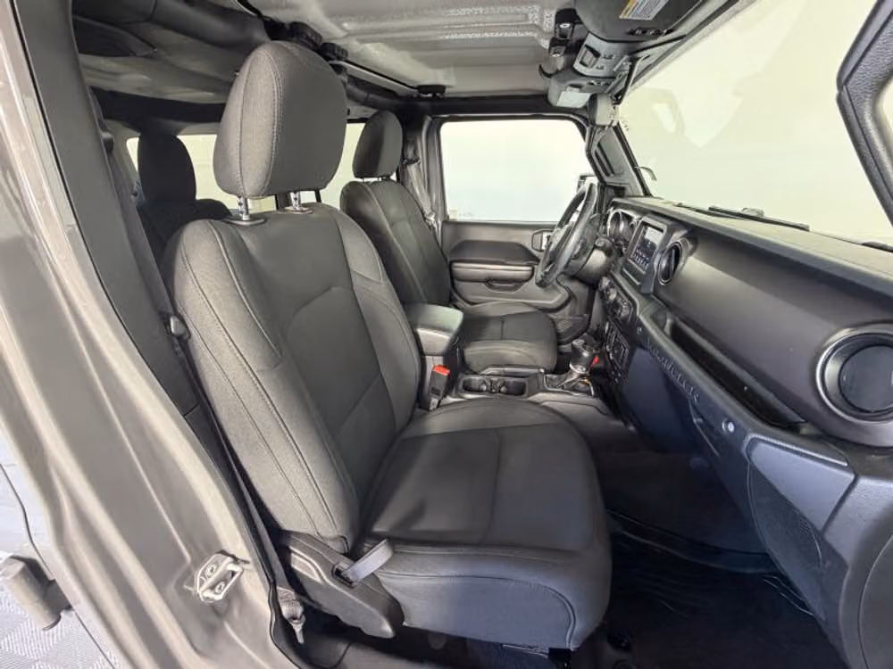 2020 Jeep Wrangler Unlimited Willys Image 29