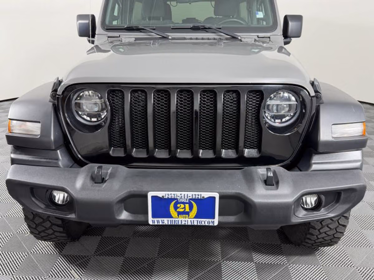 2020 Jeep Wrangler Unlimited Willys Image 3