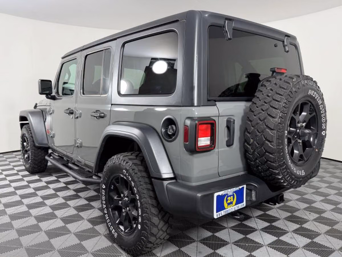 2020 Jeep Wrangler Unlimited Willys Image 7