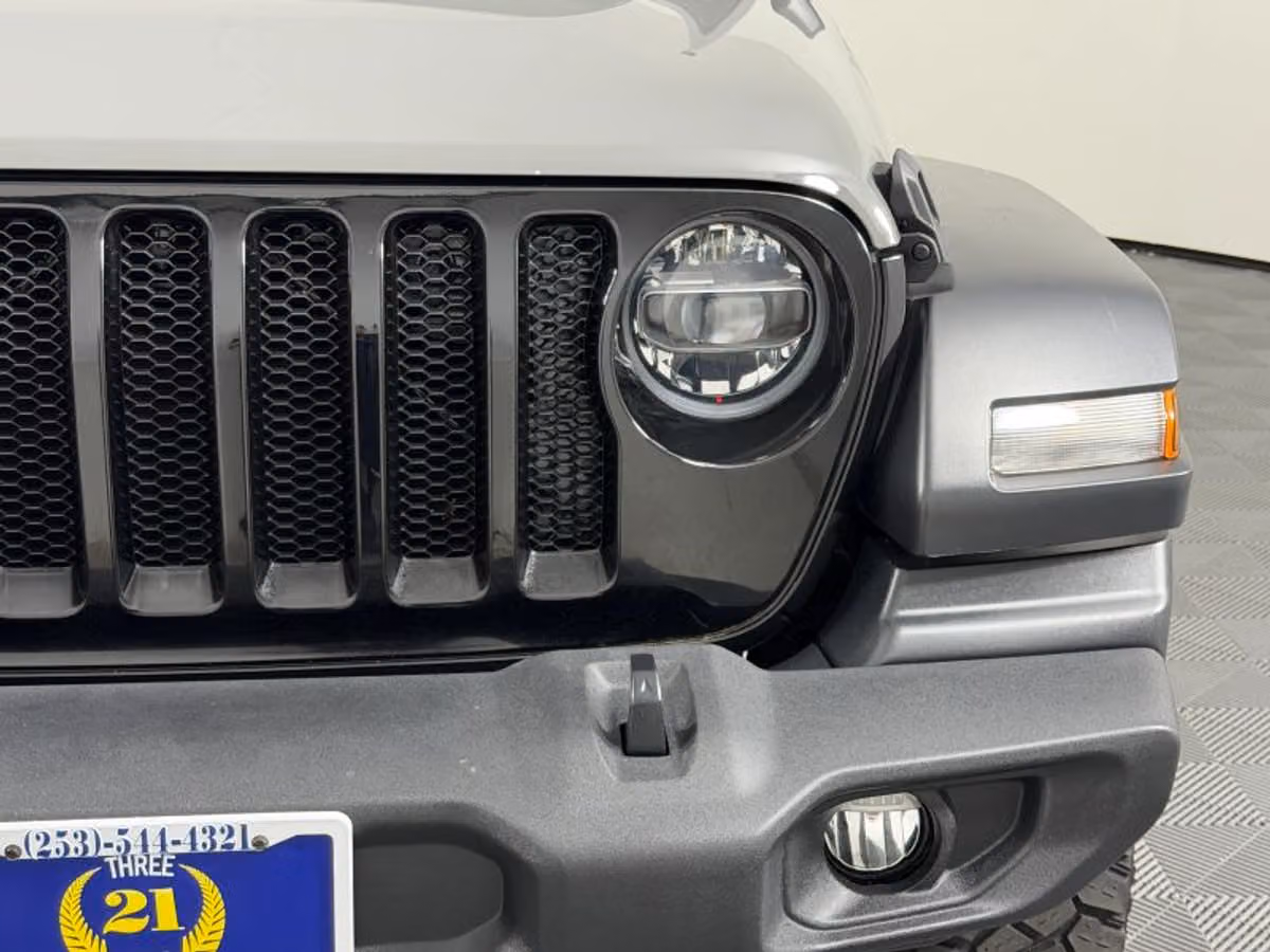 2020 Jeep Wrangler Unlimited Willys Image 5