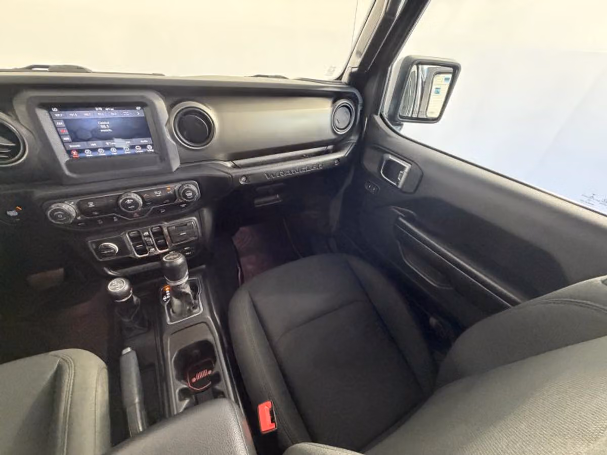 2020 Jeep Wrangler Unlimited Willys Image 10