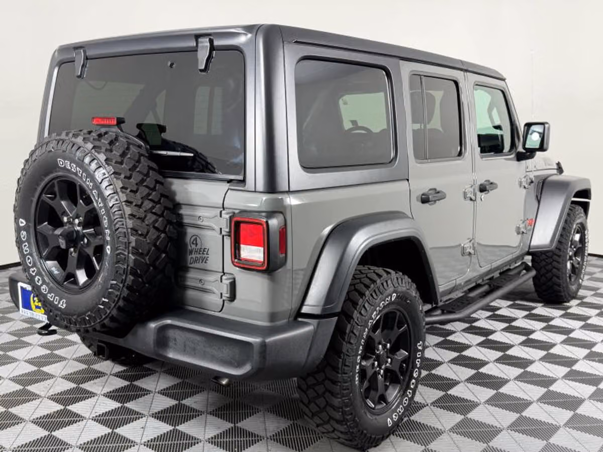 2020 Jeep Wrangler Unlimited Willys Image 22