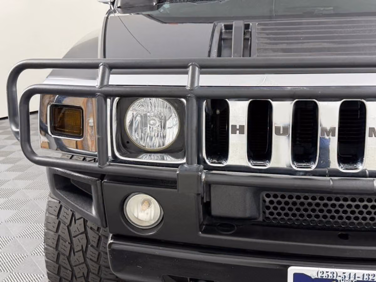 2005 HUMMER H2 Sport Utility 4D Image 4