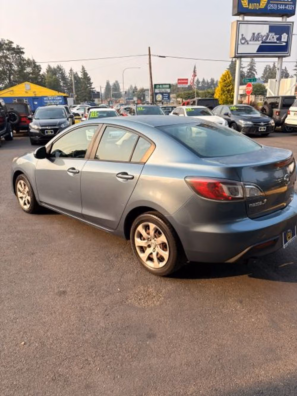 2011 Mazda 3 i Sport Image 8