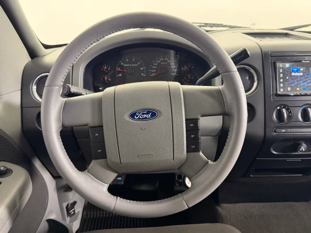2006 Ford F-150 SuperCrew Image 24