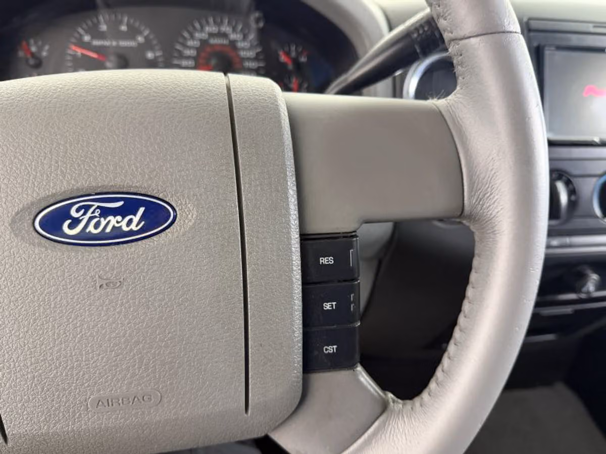 2006 Ford F-150 SuperCrew Image 26