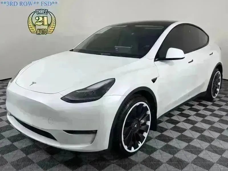 2025 Tesla Model Y