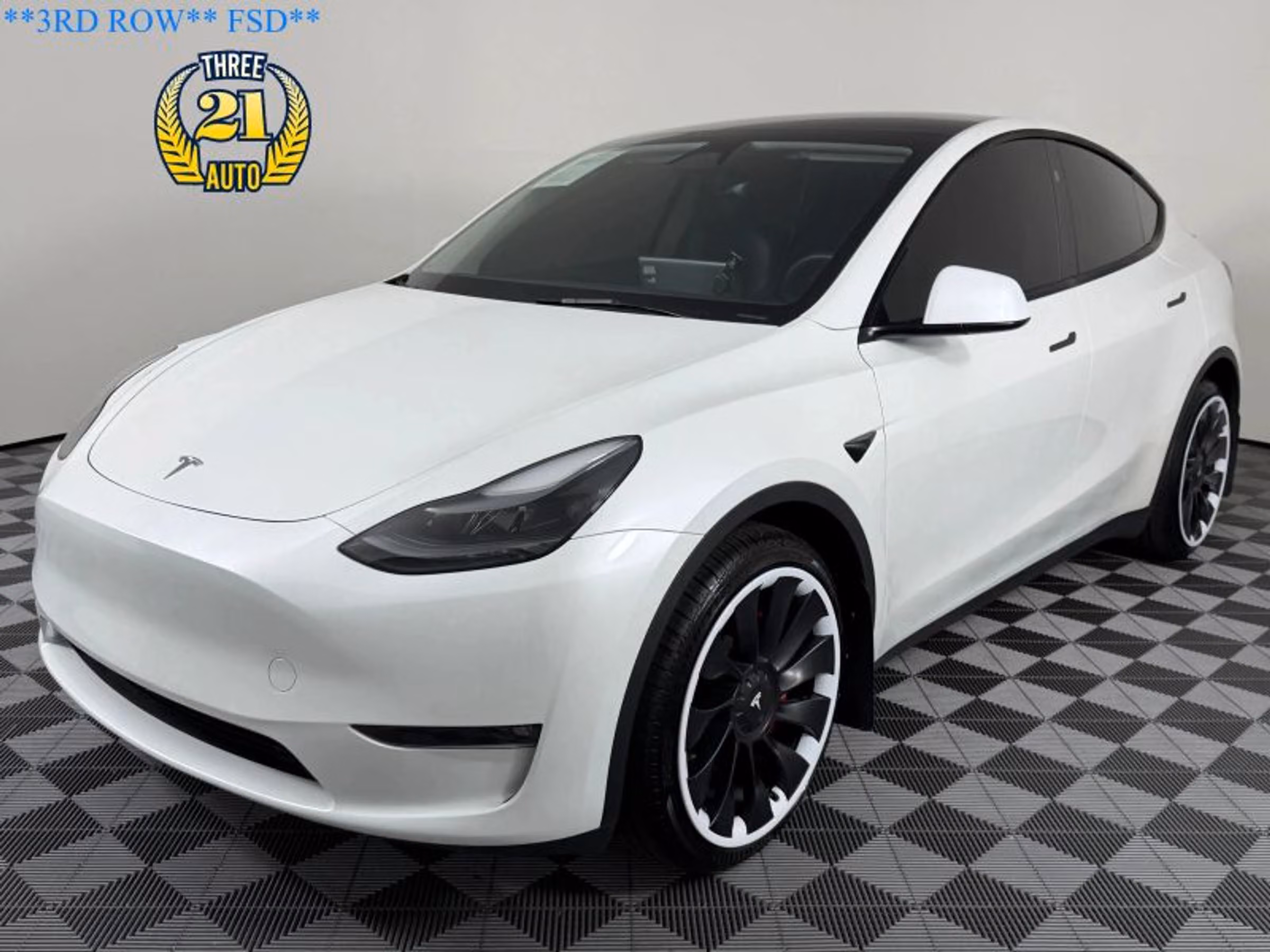 2025 Tesla Model Y Long Range Image 1