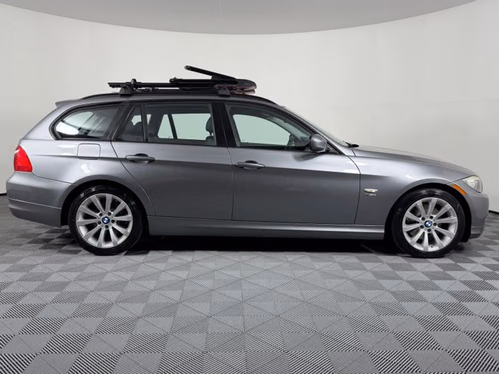 2011 BMW 3 Series 328i xDrive Image 7