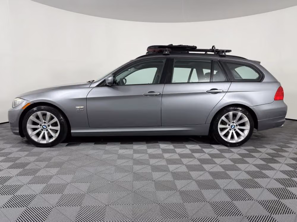 2011 BMW 3 Series 328i xDrive Image 13