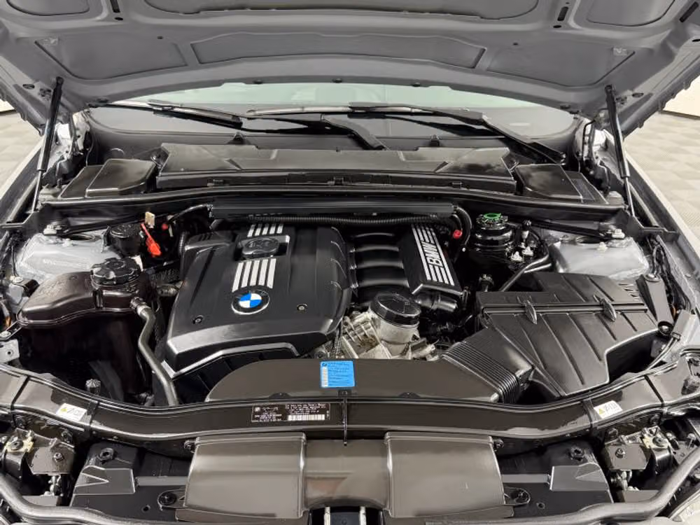 2011 BMW 3 Series 328i xDrive Image 17