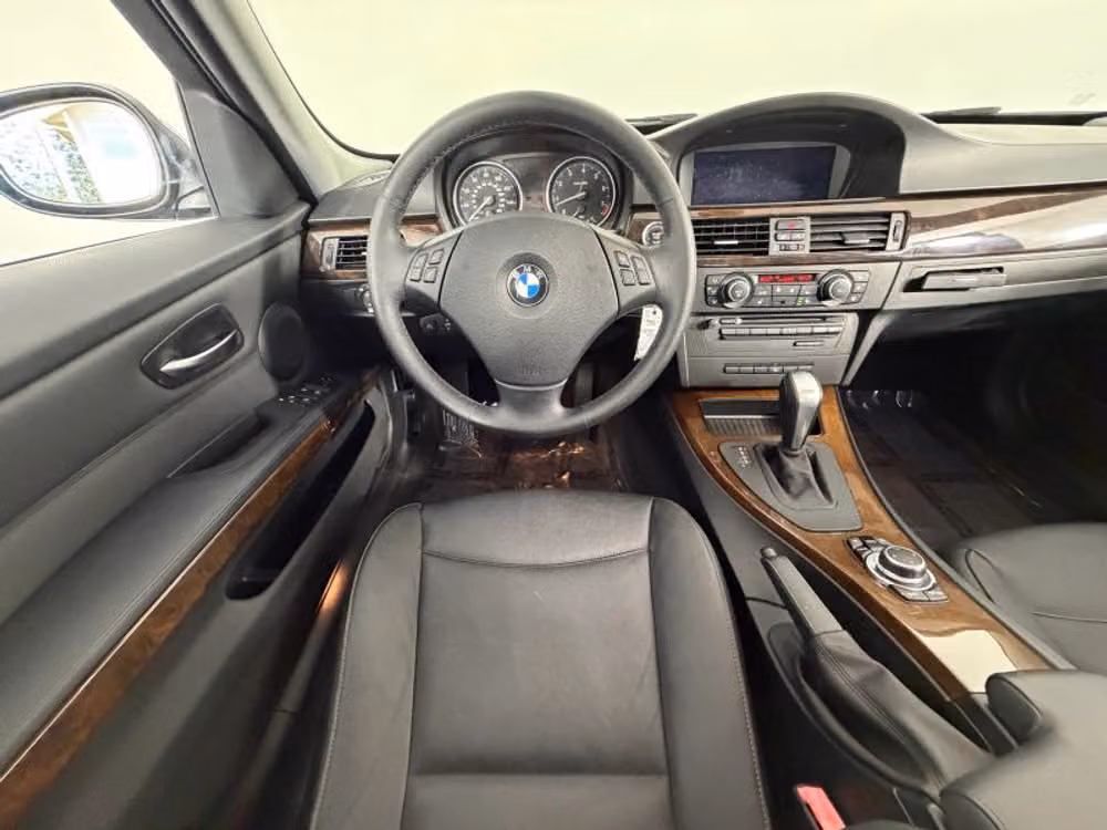 2011 BMW 3 Series 328i xDrive Image 22