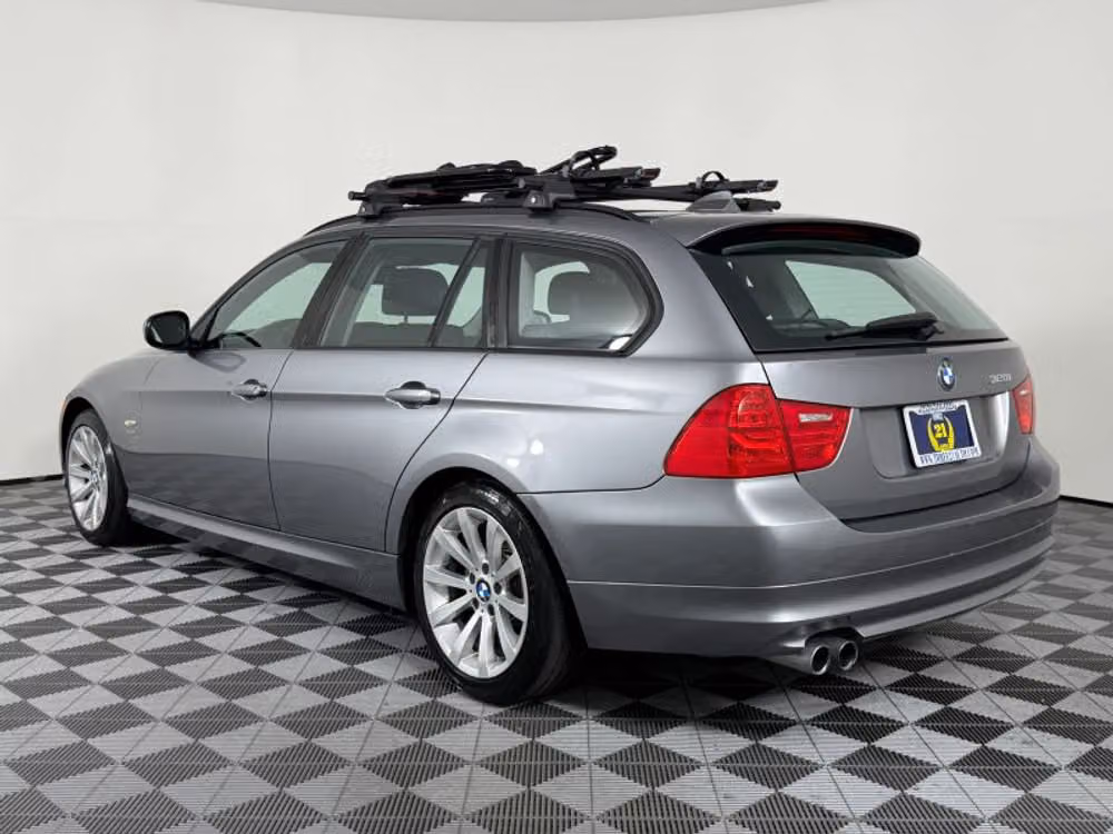 2011 BMW 3 Series 328i xDrive Image 12