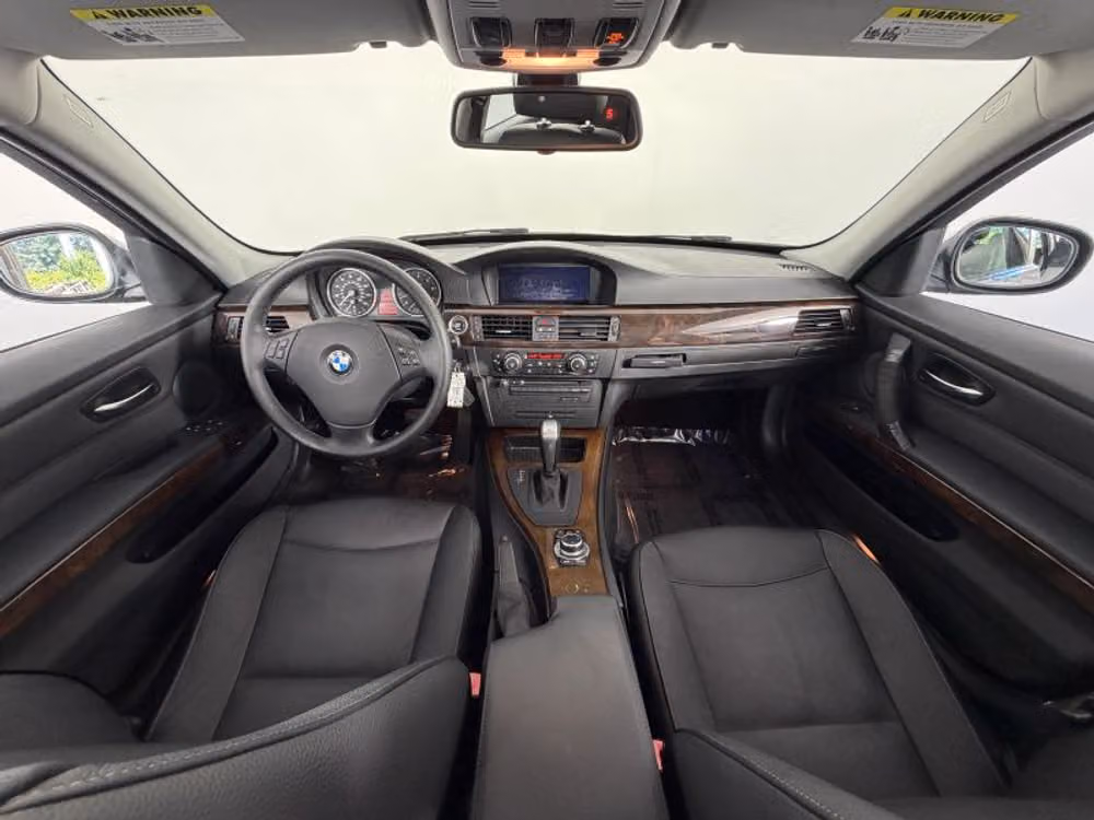 2011 BMW 3 Series 328i xDrive Image 19