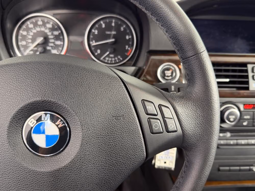 2011 BMW 3 Series 328i xDrive Image 25