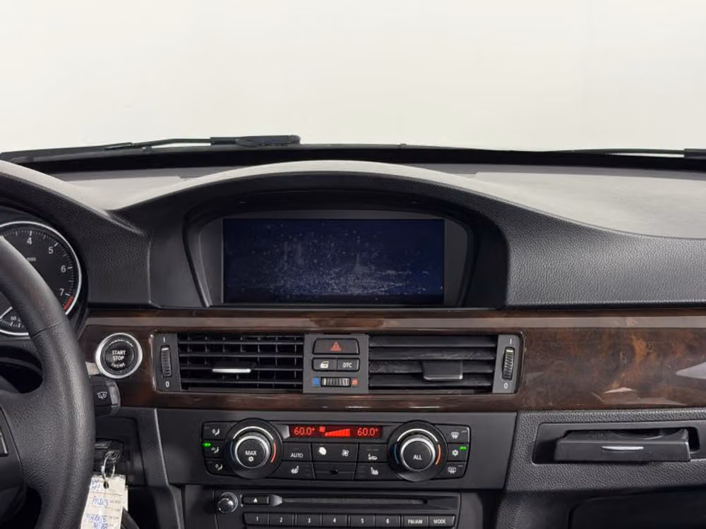 2011 BMW 3 Series 328i xDrive Image 26