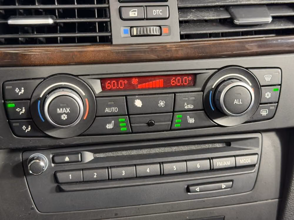2011 BMW 3 Series 328i xDrive Image 29