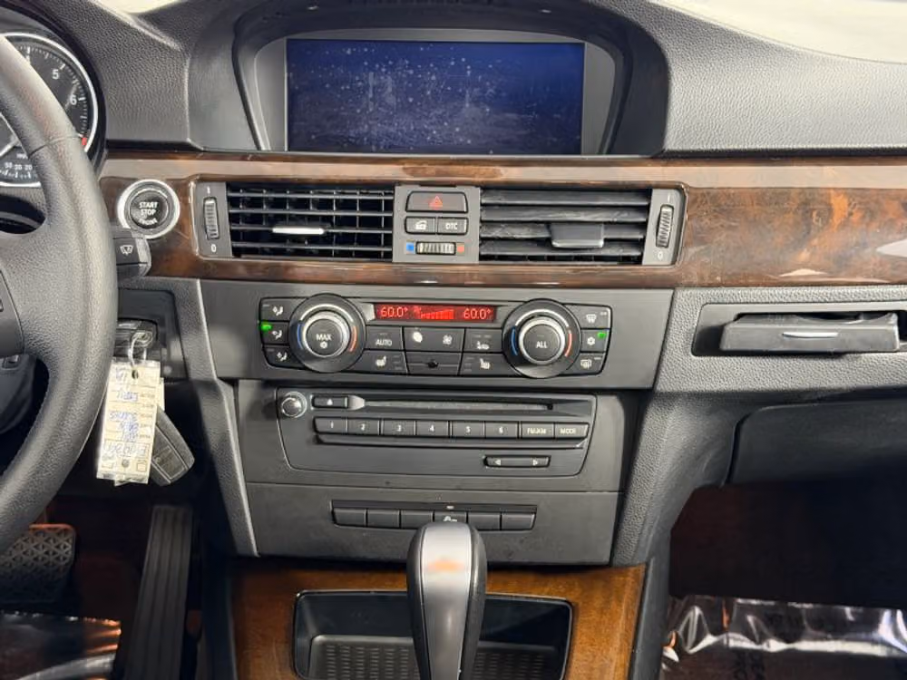2011 BMW 3 Series 328i xDrive Image 27