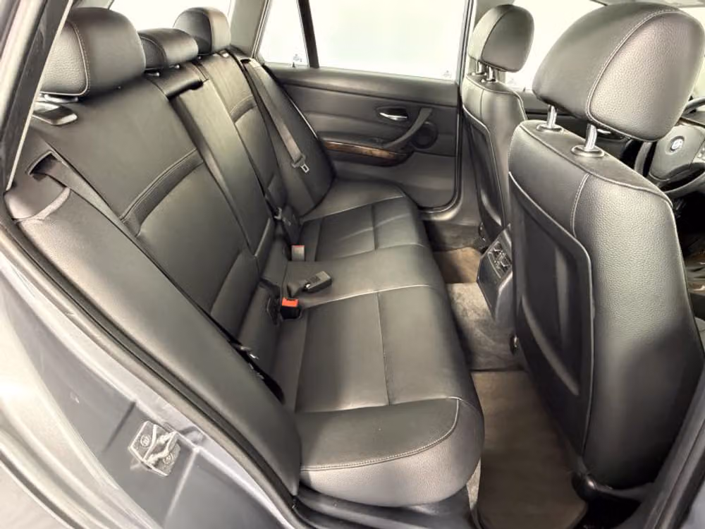 2011 BMW 3 Series 328i xDrive Image 37