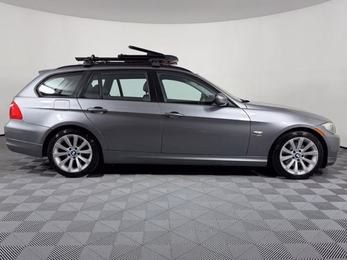 2011 BMW 3 Series 328i xDrive Image 7