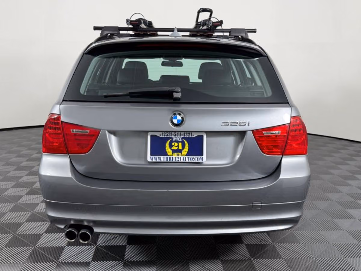 2011 BMW 3 Series 328i xDrive Image 9