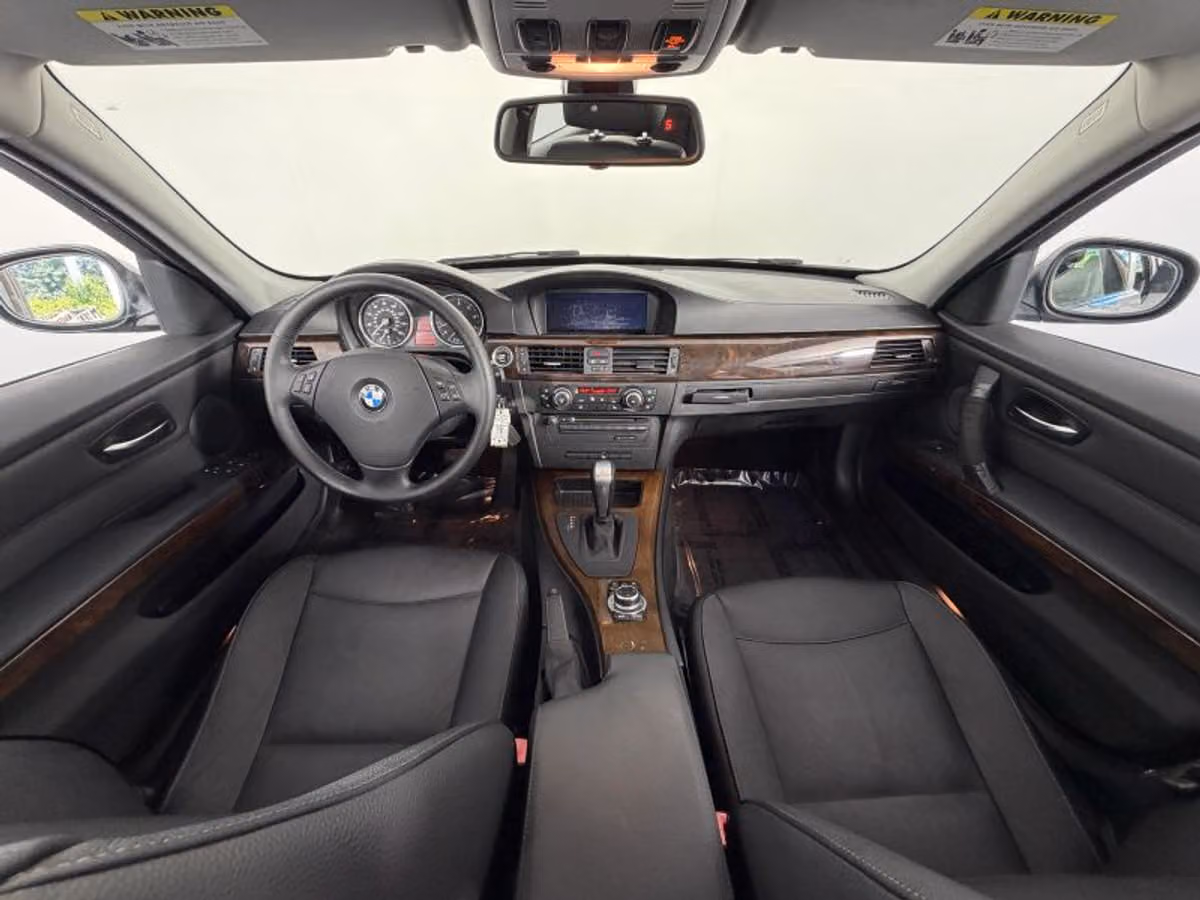 2011 BMW 3 Series 328i xDrive Image 19