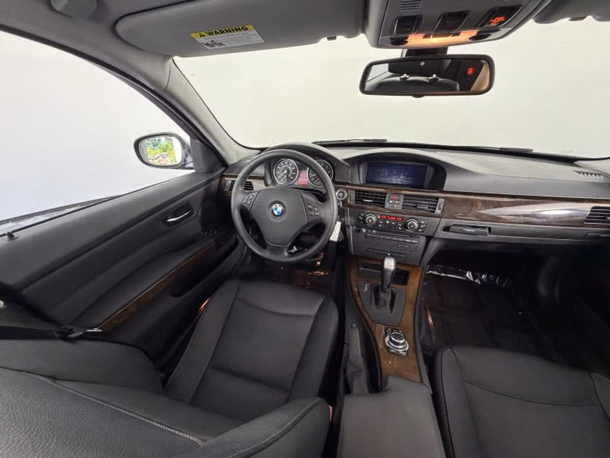 2011 BMW 3 Series 328i xDrive Image 20