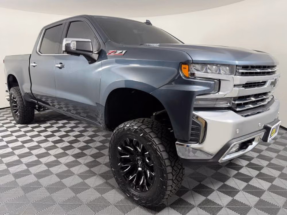 2020 Chevrolet Silverado 1500 LTZ Crew Cab Image 6