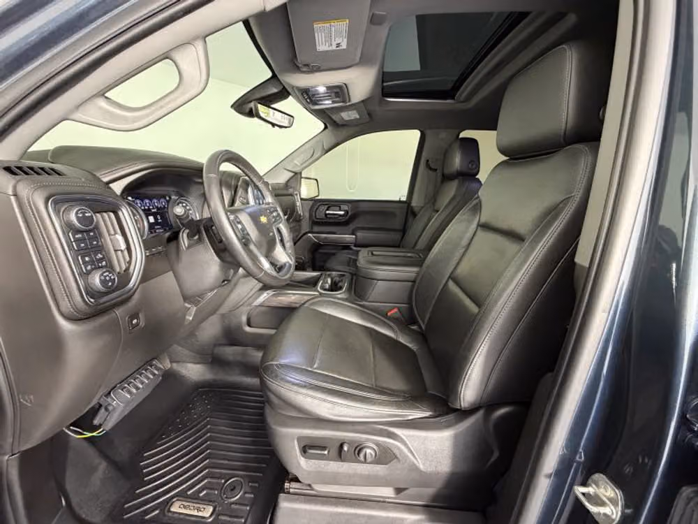 2020 Chevrolet Silverado 1500 LTZ Crew Cab Image 21