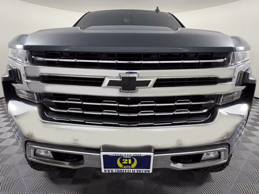 2020 Chevrolet Silverado 1500 LTZ Crew Cab Image 3