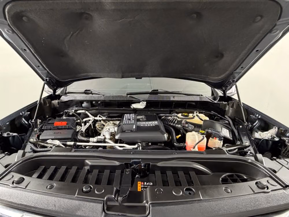 2020 Chevrolet Silverado 1500 LTZ Crew Cab Image 19