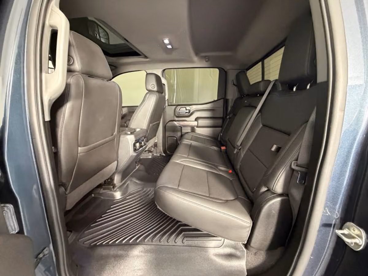 2020 Chevrolet Silverado 1500 LTZ Crew Cab Image 29