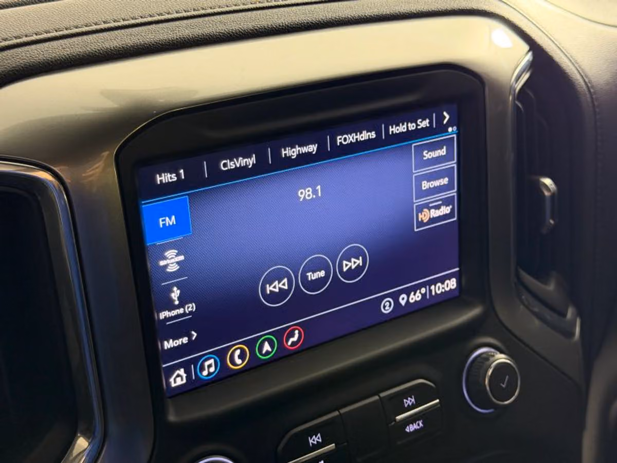 2020 Chevrolet Silverado 1500 LTZ Crew Cab Image 45