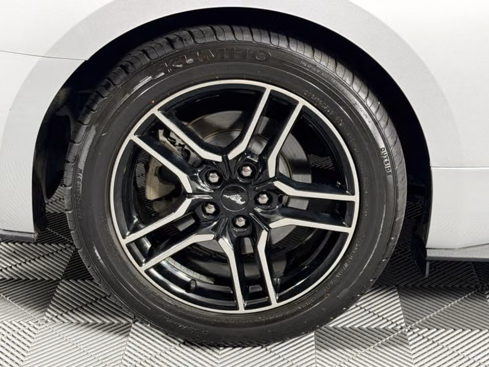 2018 Ford Mustang EcoBoost Premium Image 16
