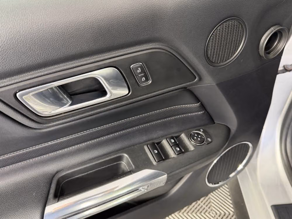 2018 Ford Mustang EcoBoost Premium Image 32